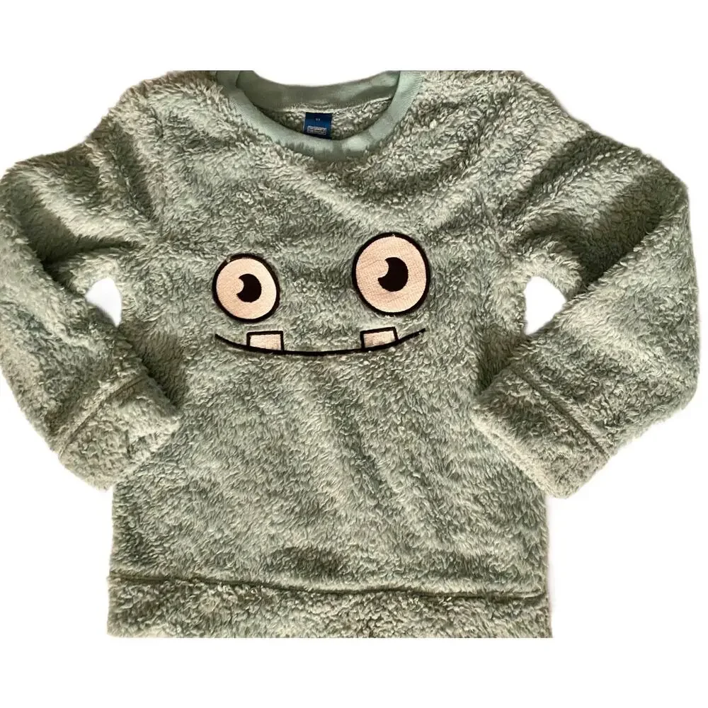 Old Navy fluffy snuggly